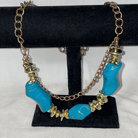 Chain necklace with chunky blue beads - Picture 1 of 6